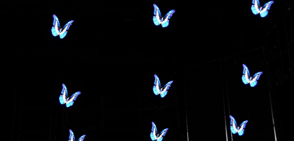 Kinetic Holographic Screen 